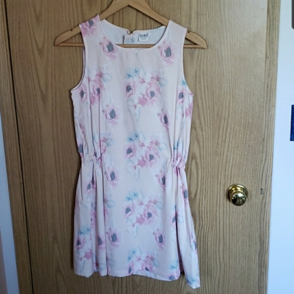 💫3/$30💫NWOT Floral Dress - Picture 1 of 3